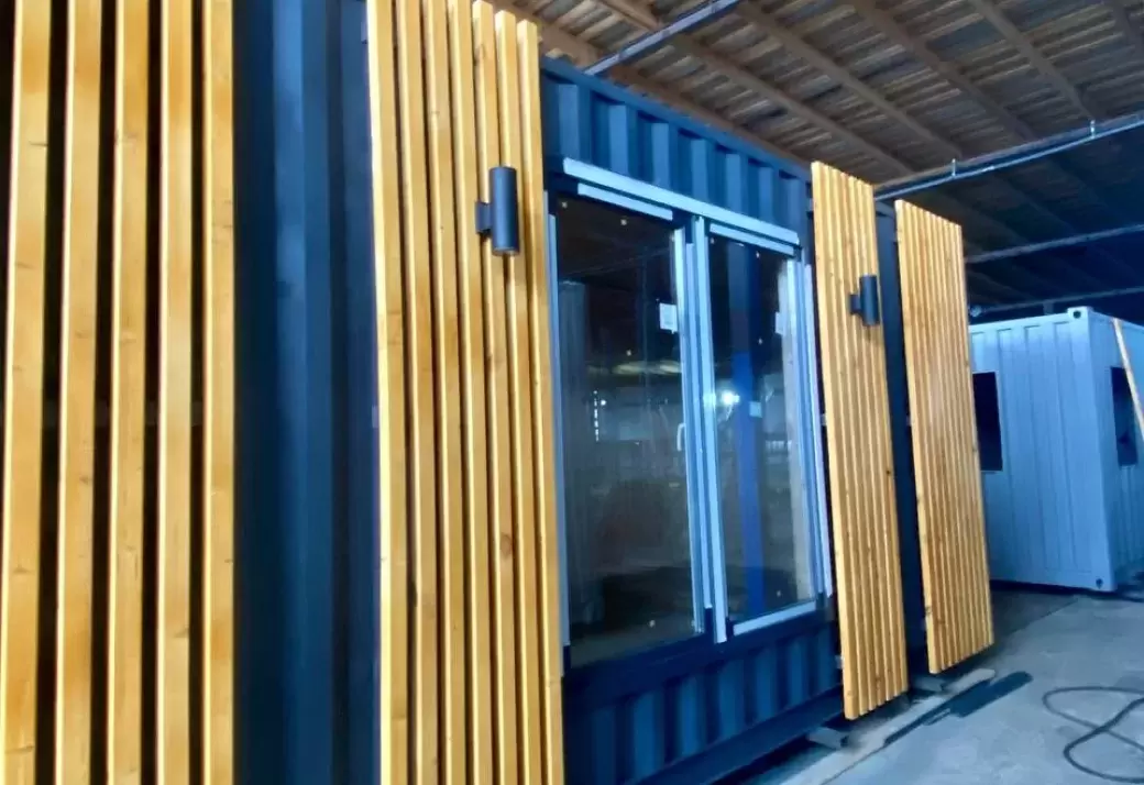 Вип-домик планкен