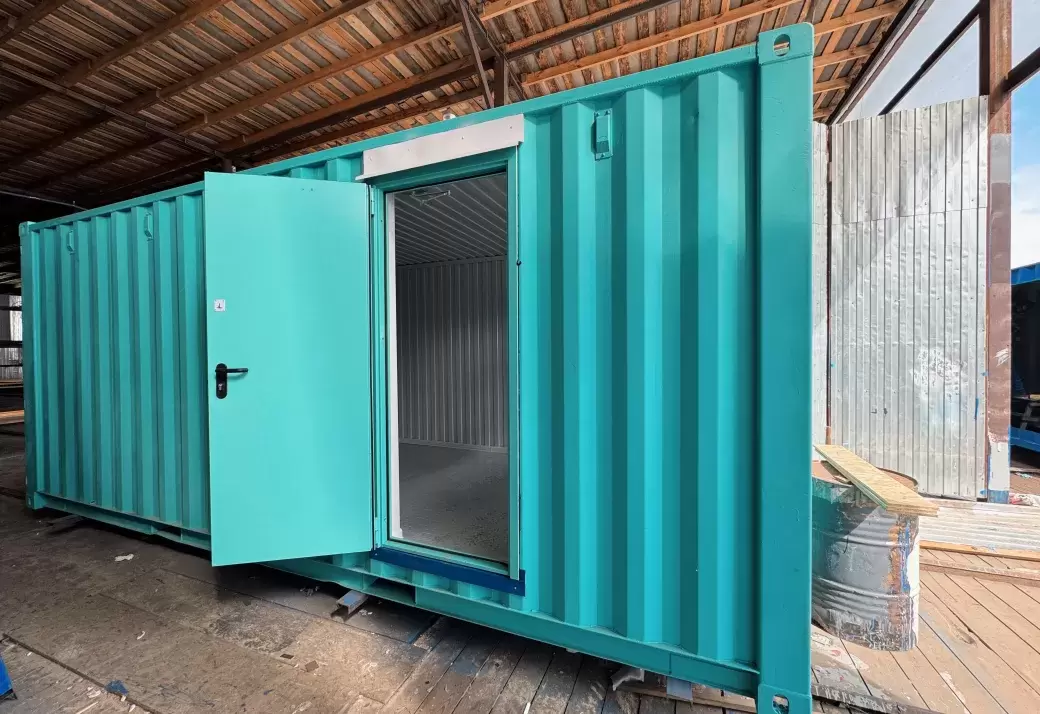 Лаборатория на базе контейнера с боковой дверью