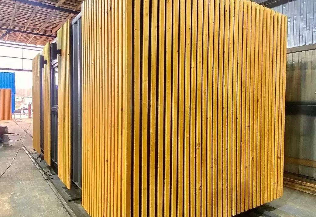 Прочный морской дом планкен